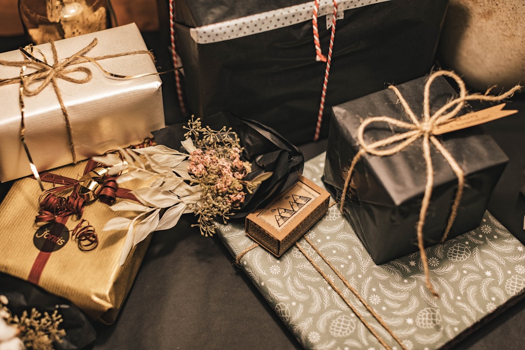 Meaningful Gifts for Her: Thoughtful Treasures to Cherish