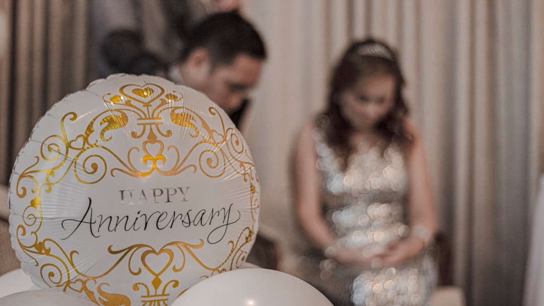 Celebrate Love: Perfect Gifts for Weddings and Anniversaries