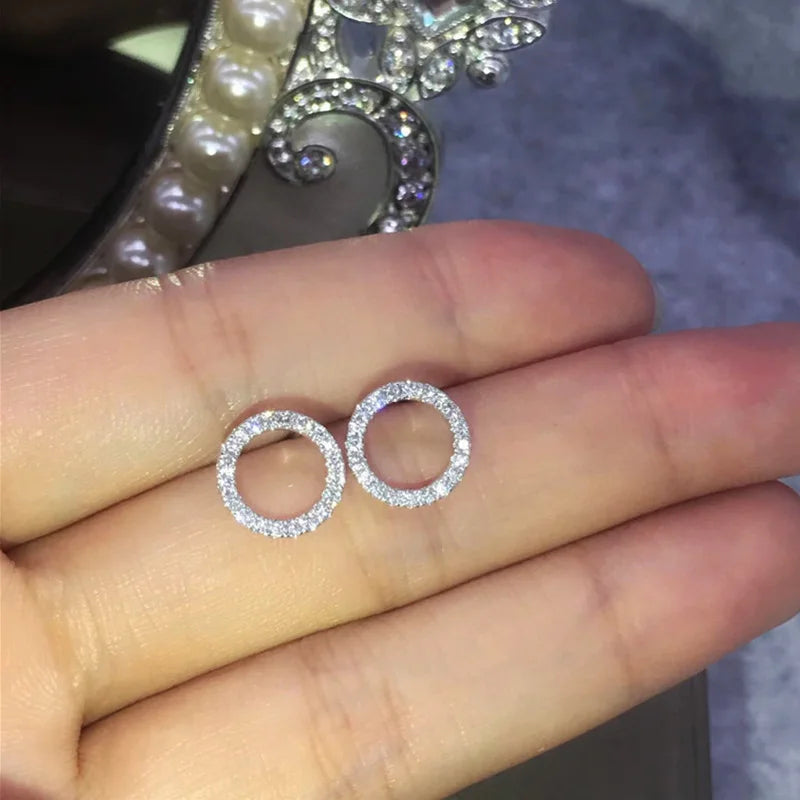 Minimalist Crystal Round Stud Earrings – Sparkling CZ Everyday Jewelry