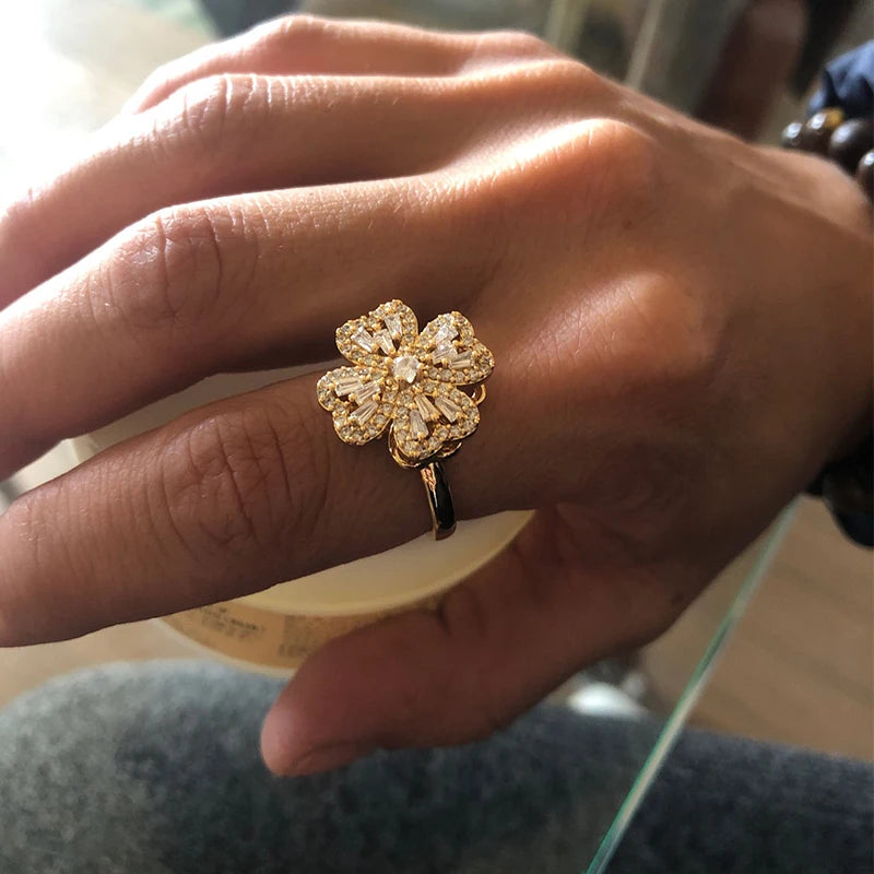 Rotating Four-Leaf Clover Ring — Anti-Stress Pave Zircon Gold Band